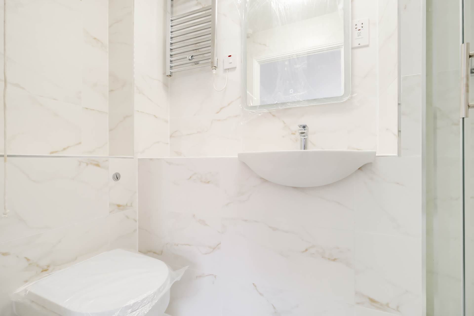 Albatross Close, London, Image 13