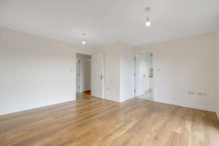 Albatross Close, London, Image 4