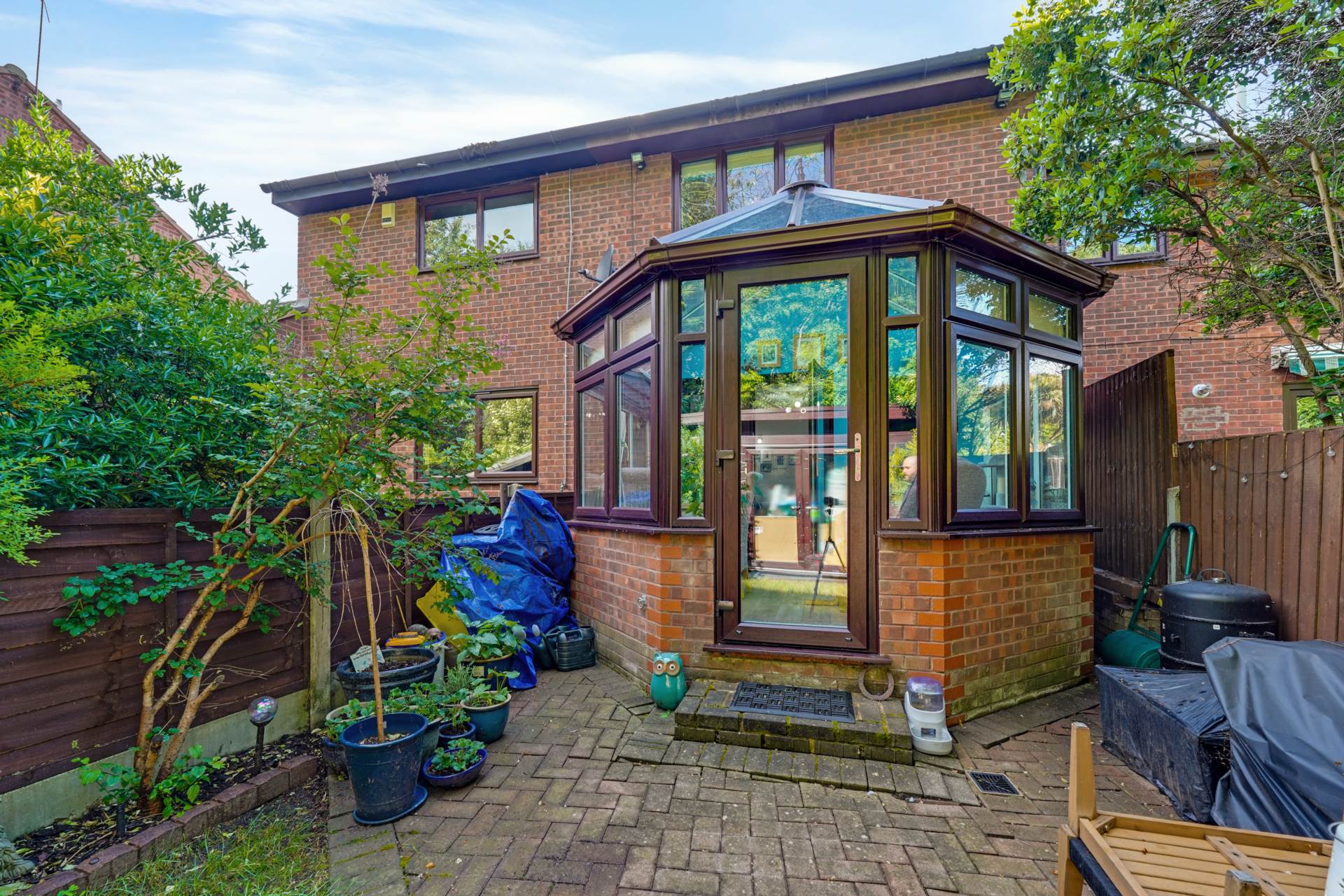 Fleetwood Close, London, Image 14