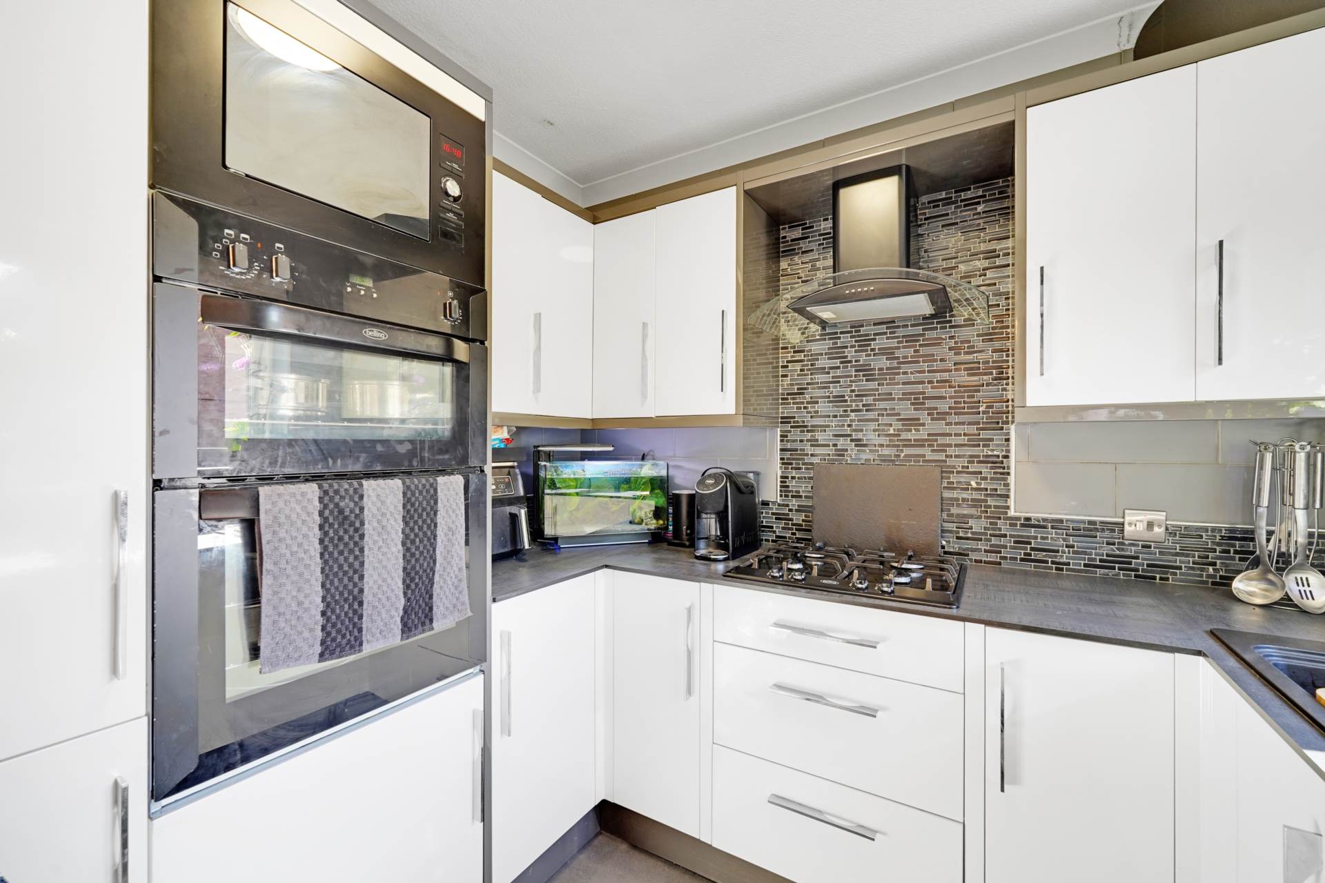 Fleetwood Close, London, Image 5