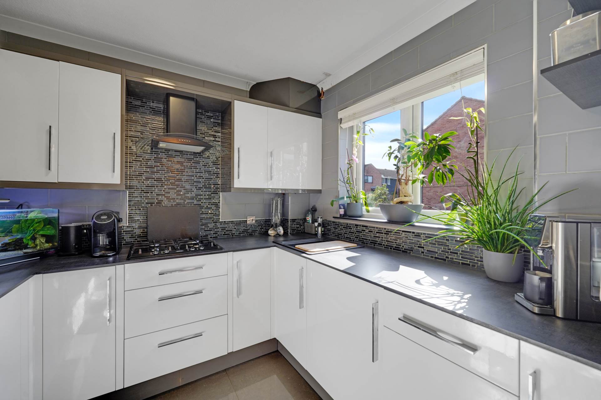 Fleetwood Close, London, Image 6