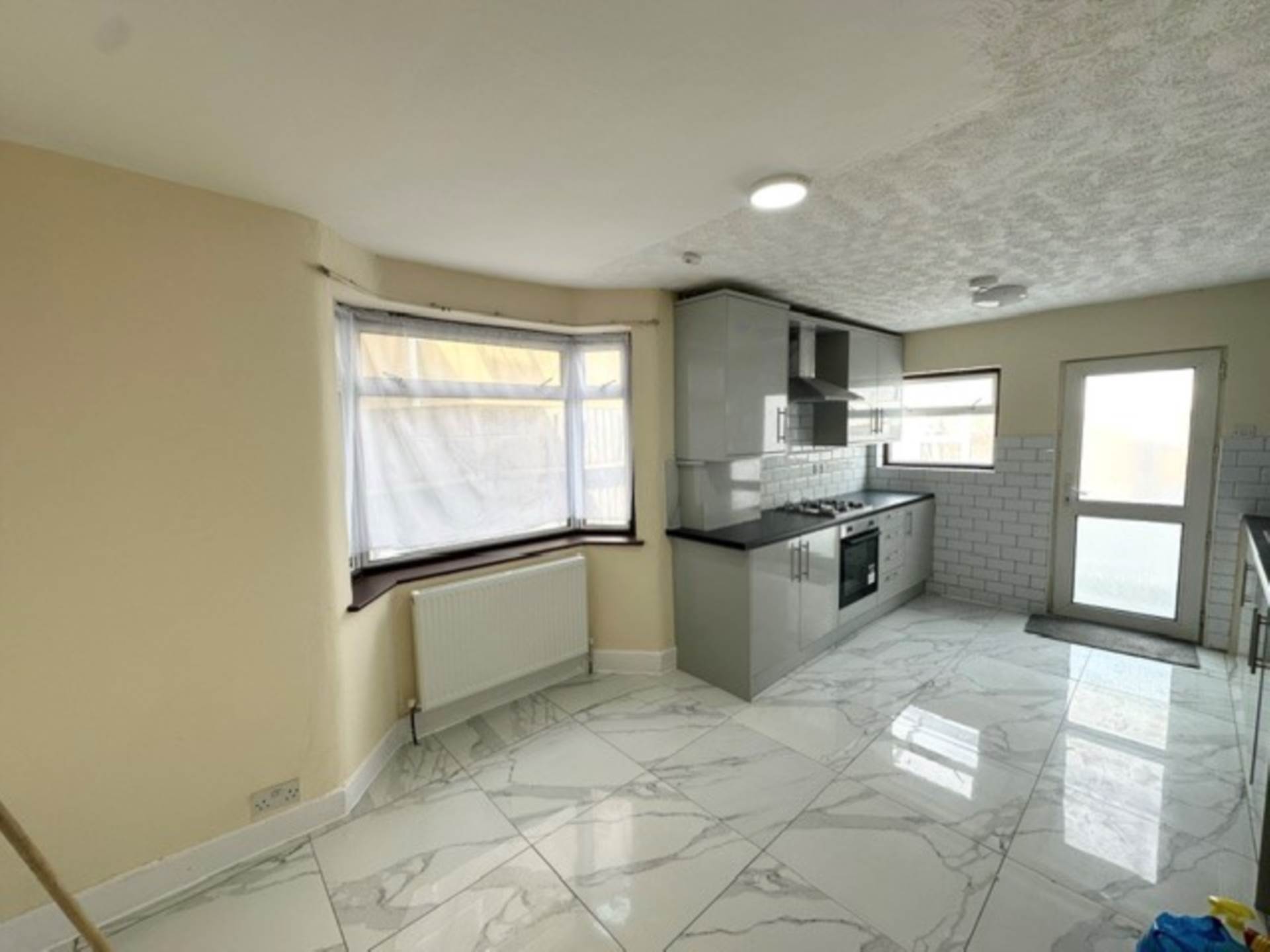 Terrace Road, London, Image 1