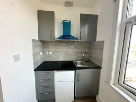 Leytonstone Road, London, E15 1SE – Available Immediately, Image 2