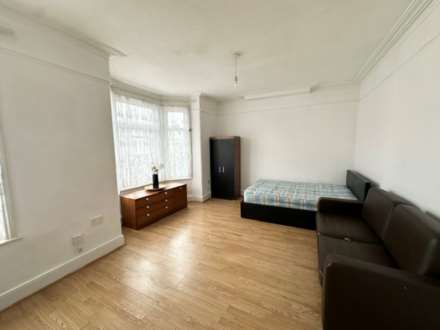Crosby Road, Forest Gate, Image 3