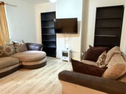 Prince Regent Lane, London, Image 4