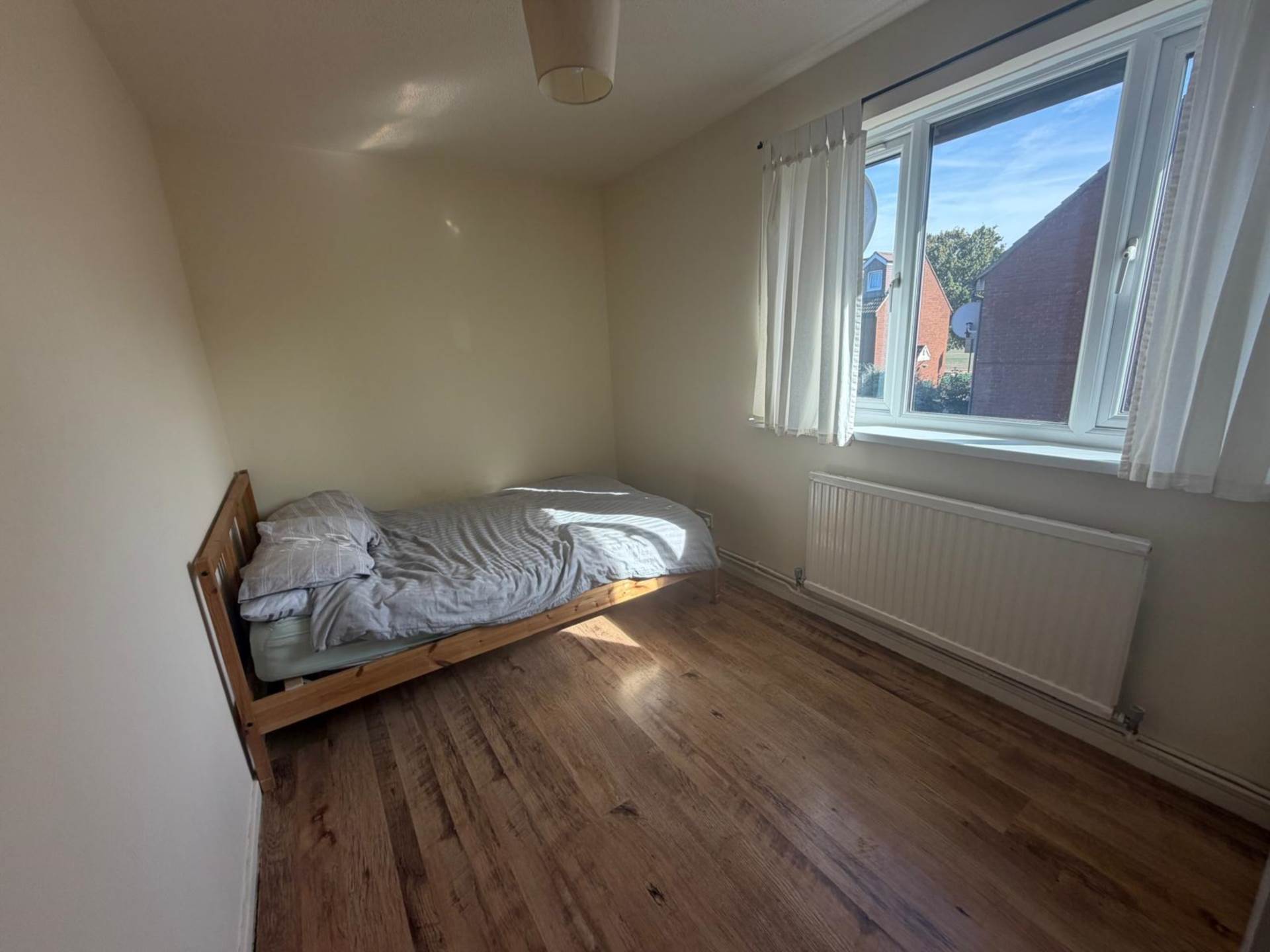 Bayne Close, London, Image 4