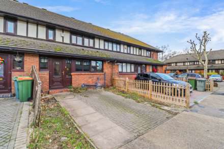 Devalls Close, South Beckton, Image 1