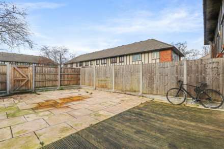 Devalls Close, South Beckton, Image 10