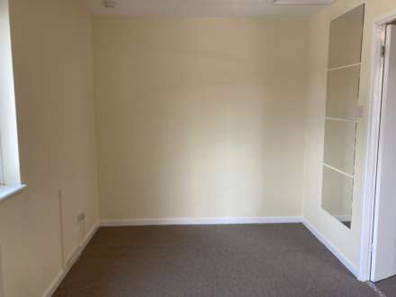 Ashwell Close, Beckton, Image 5