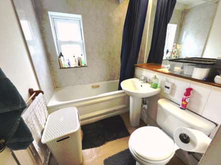 Waldair Court, E16, Image 5
