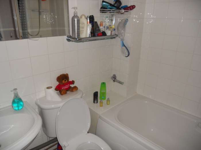 Oliver Gardens, Beckton, E6 5SE, Image 4