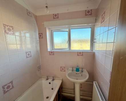 Spexhall Way, Lowestoft, NR32 4DN, Image 17