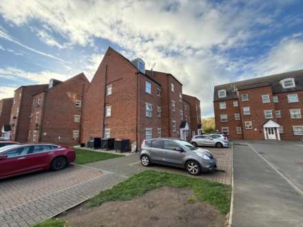 2 Bedroom Flat, Willow Tree Close, Lincoln, LN5 8NZ
