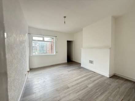 Deacon Crecent, Doncaster. DN11 0SY, Image 2