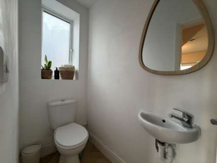 Wallis Avenue, Lincoln, Image 15