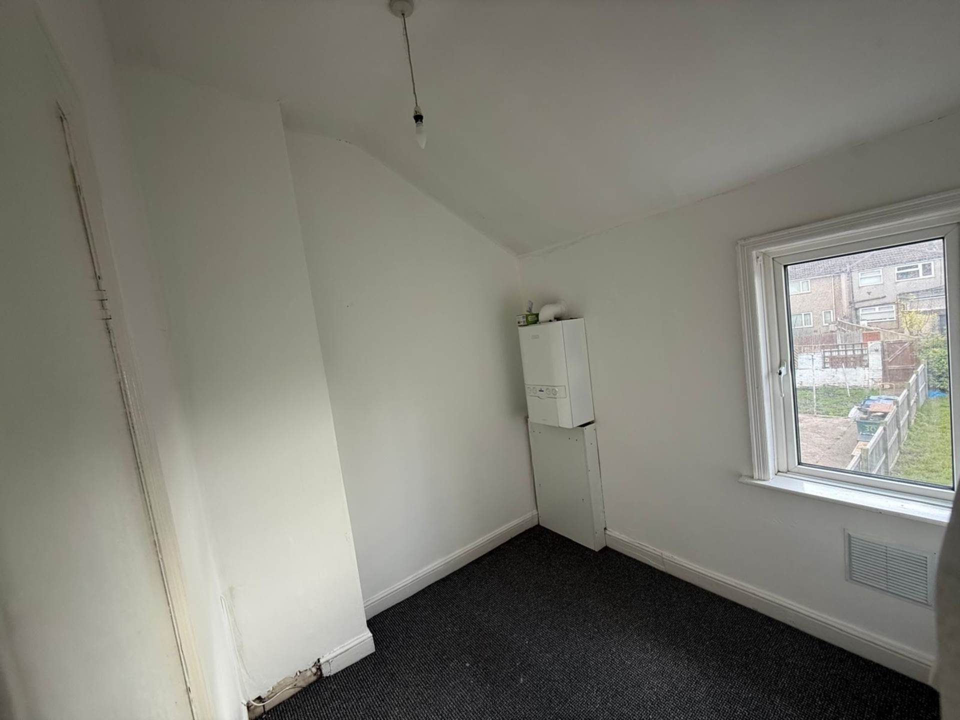 Deacon Crescent, Doncaster. DN11 0SY, Image 12