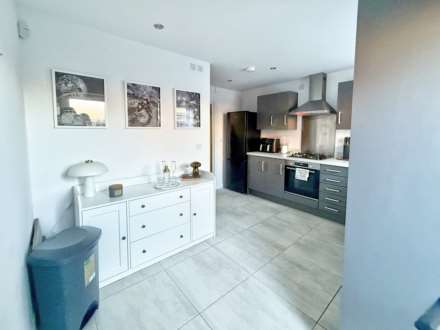 Sacre Place, Branston, LN4 1GX, Image 2