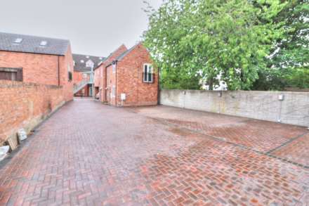 Riverside Mews, Saxilby, Lincolnshire, LN1 2TQ, Image 2