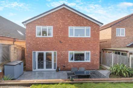 Fern Leigh, Cutsyke Avenue, Castleford, West Yorkshire, WF10 5HY, Image 24