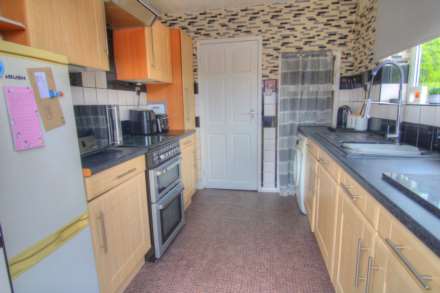 5 Windsor Road, Wrentthorpe, Wakefield, WF1 2BT, Image 6