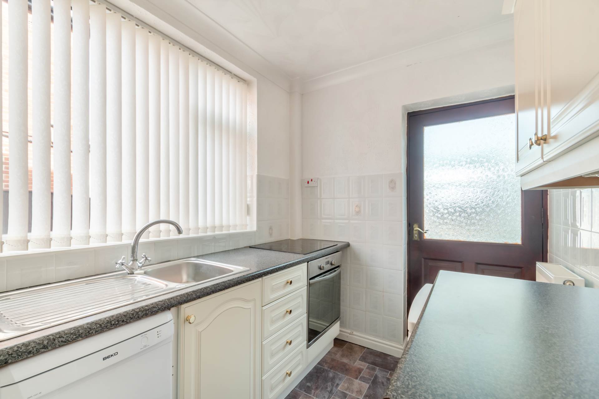 8a Poplar Avenue, Townville, Castleford, West Yorkshire, WF10 3QJ, Image 4
