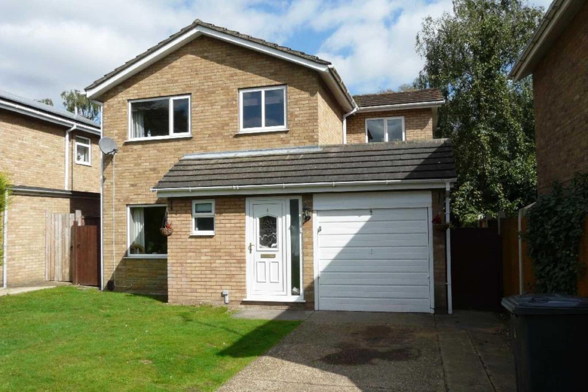 4 Thirlmere Way, Birchwood, Lincoln, Lincolnshire, LN6 0YA, Image 1