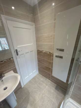 Southfield Road, Downley, Buckinghamshire, HP13 5JZ, Image 33