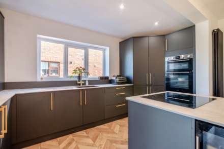 64 Pontefract Road, Knottingley, Ferrybridge, West Yorkshire, WF11 8PW, Image 8