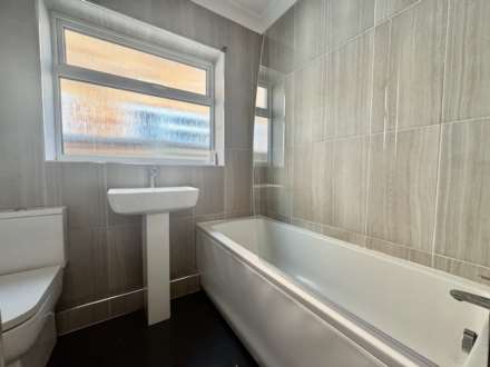 Dart Avenue, North Hykeham, LN6 8UD, Image 8