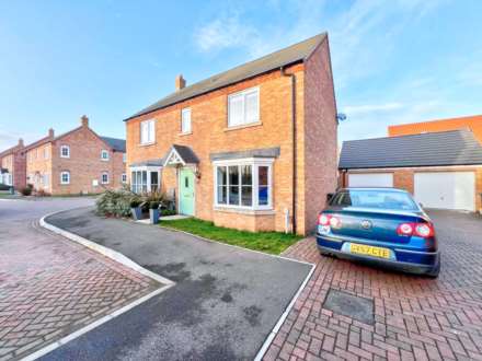 5 Fox Close, Branston, Lincolnshire, LN4 1FG, Image 2