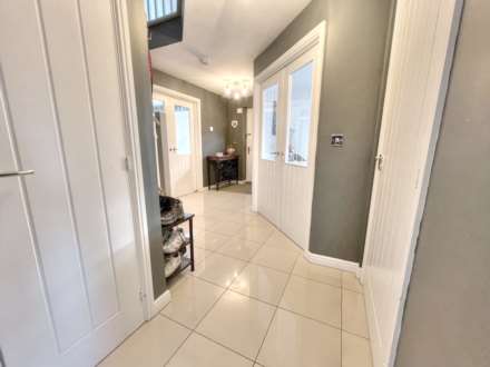5 Fox Close, Branston, Lincolnshire, LN4 1FG, Image 3