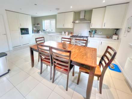 5 Fox Close, Branston, Lincolnshire, LN4 1FG, Image 6