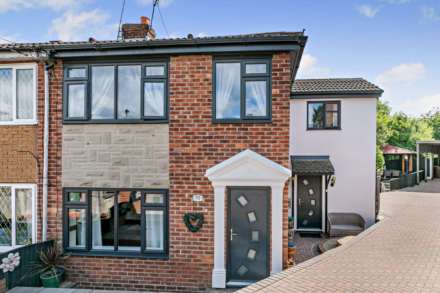 70 Grey Court, Newtonhill, Wakefield, West Yorkshire, WF1 3HL, Image 2