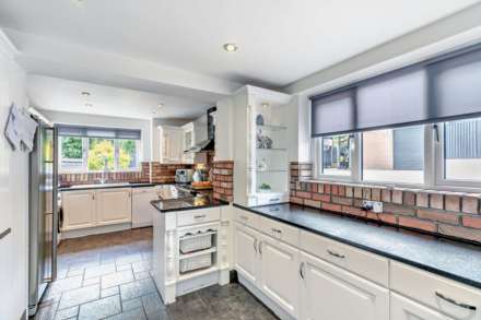 70 Grey Court, Newtonhill, Wakefield, West Yorkshire, WF1 3HL, Image 4