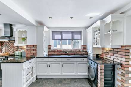 70 Grey Court, Newtonhill, Wakefield, West Yorkshire, WF1 3HL, Image 5