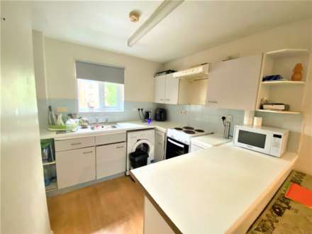 Hallywell Crescent, Beckton, Image 5