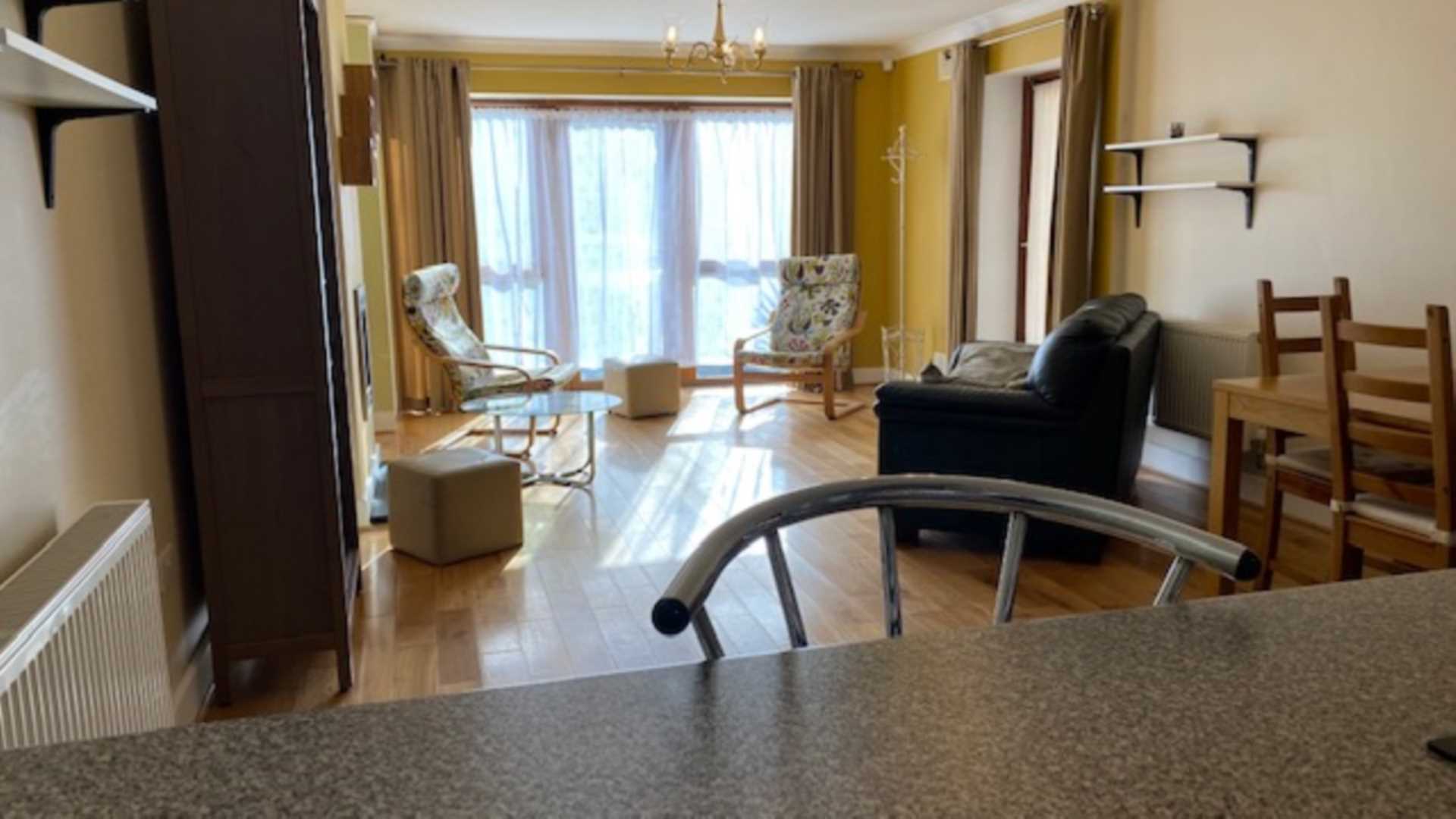 The Lodge, Yew Tree Square, Image 3