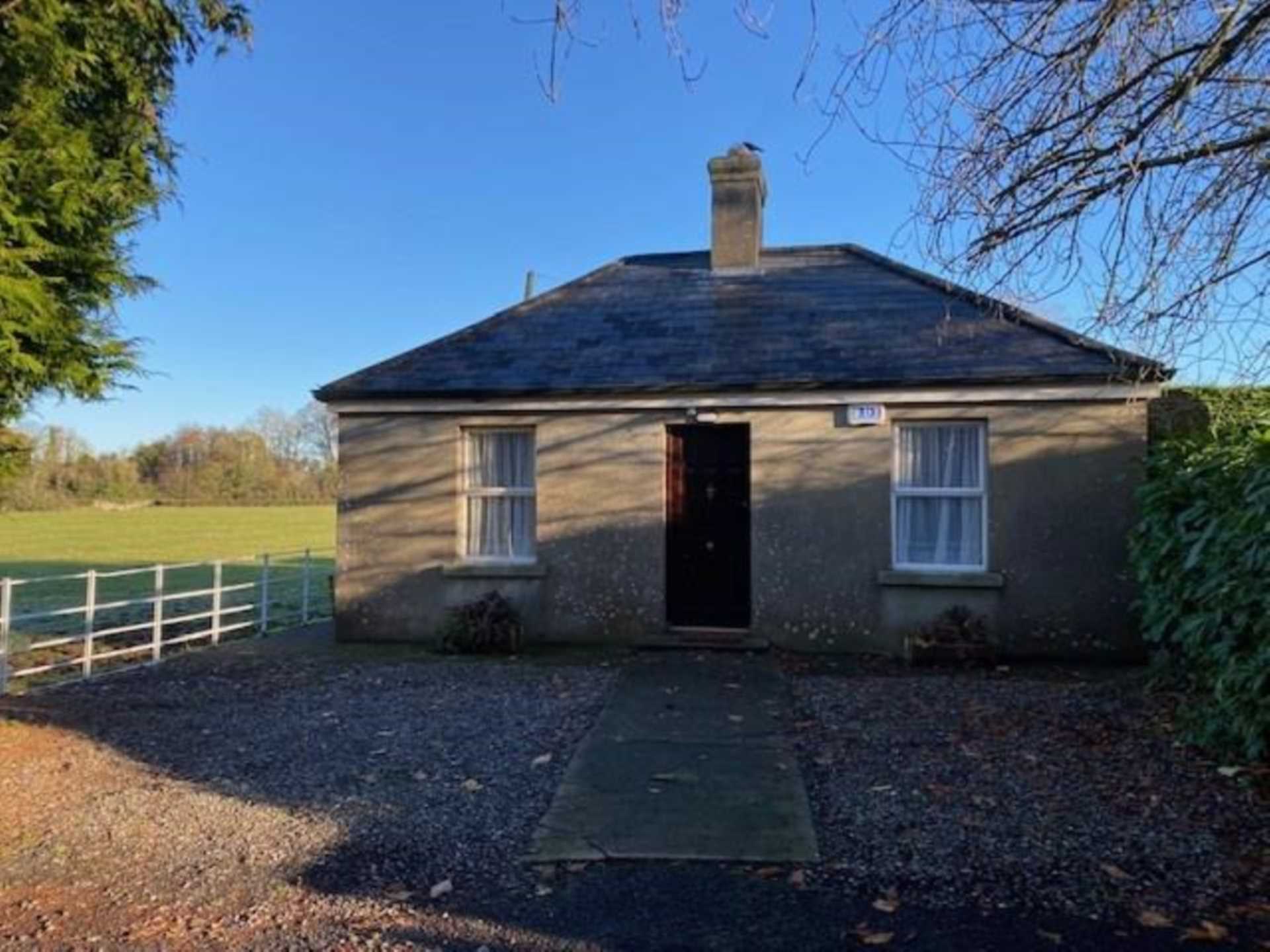 The Lodge, Painestown, Kill., Image 1