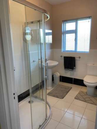 The Lodge, Painestown, Kill., Image 12