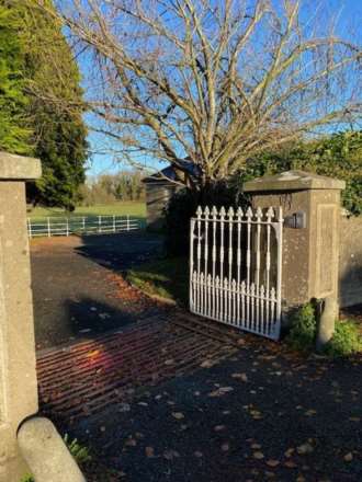 The Lodge, Painestown, Kill., Image 5