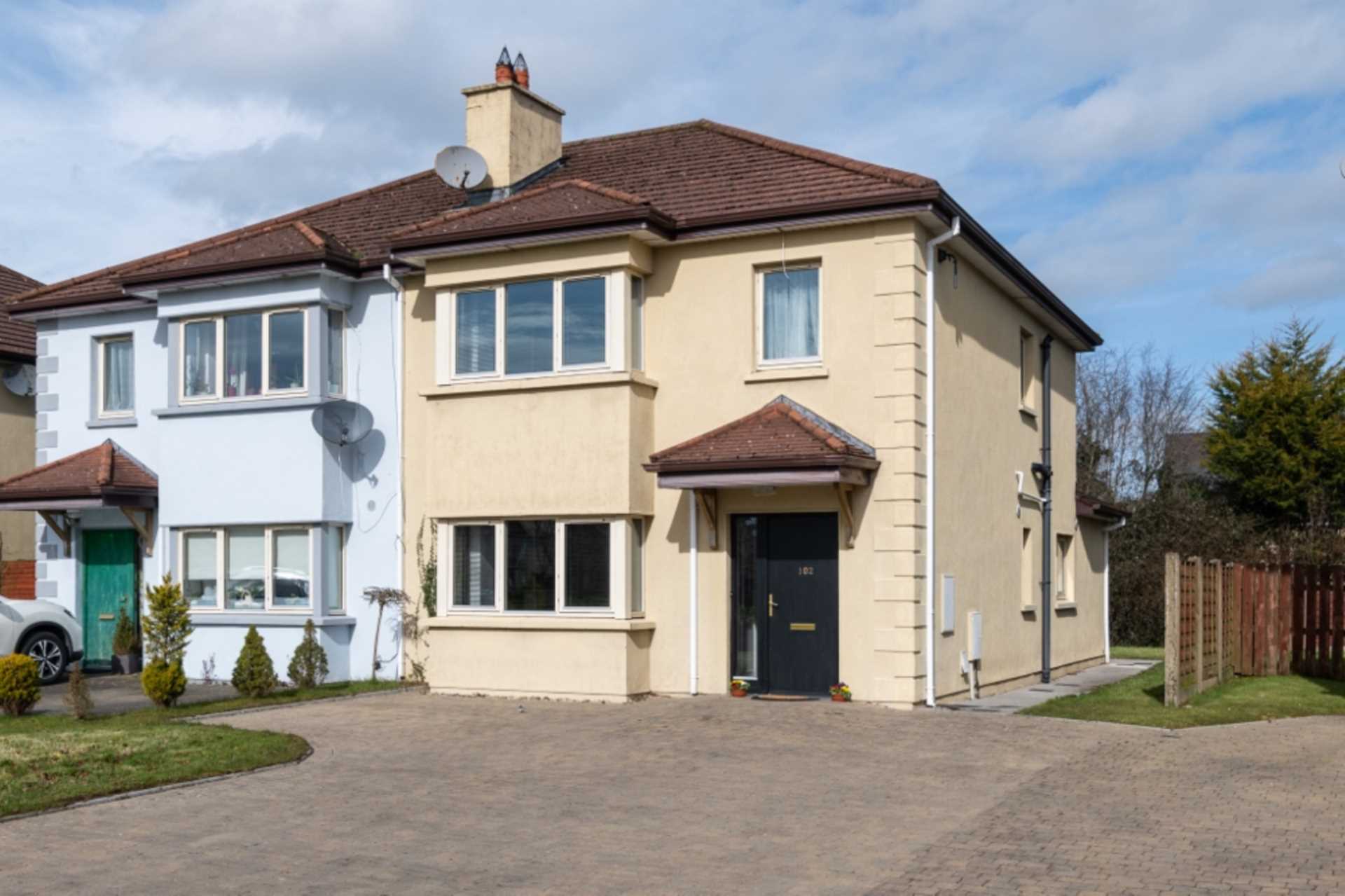 102 Abbeyville, Galway Road, Roscommon Town. F42 K061