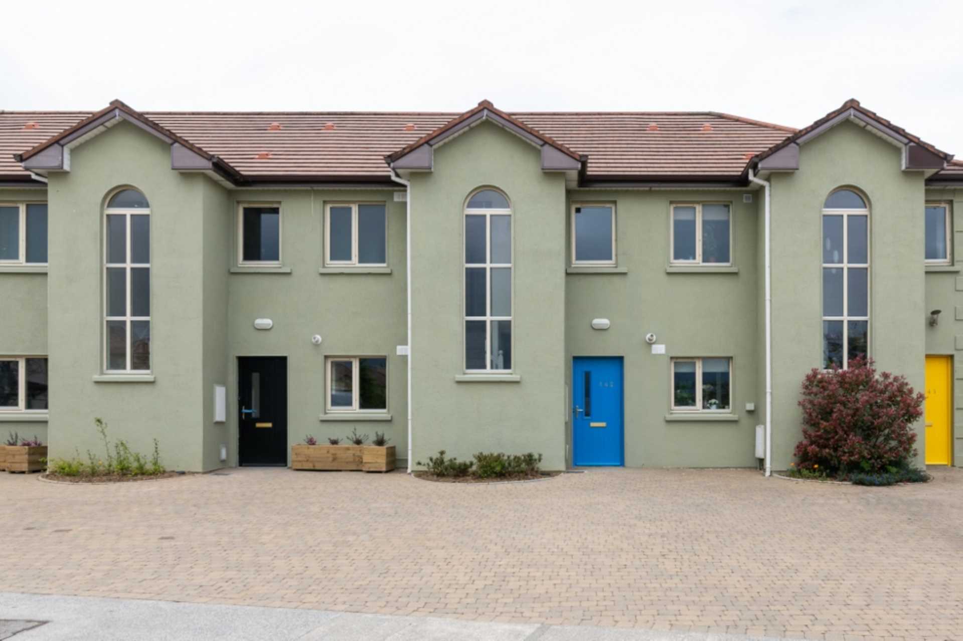 142 Abbeyville, Galway Road, Roscommon Town. F42 NX78