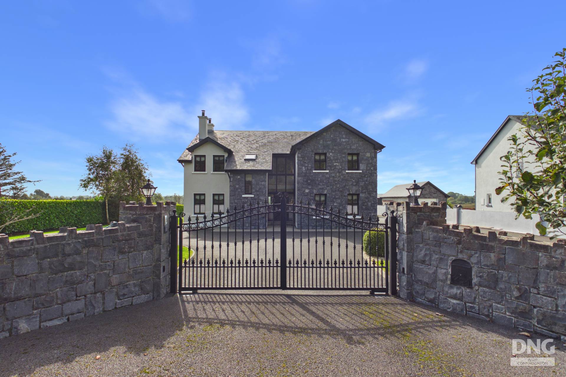 Residence On C. 0.70 Acres, Gorteen, Mountbellew, Co. Galway. H53 KH21