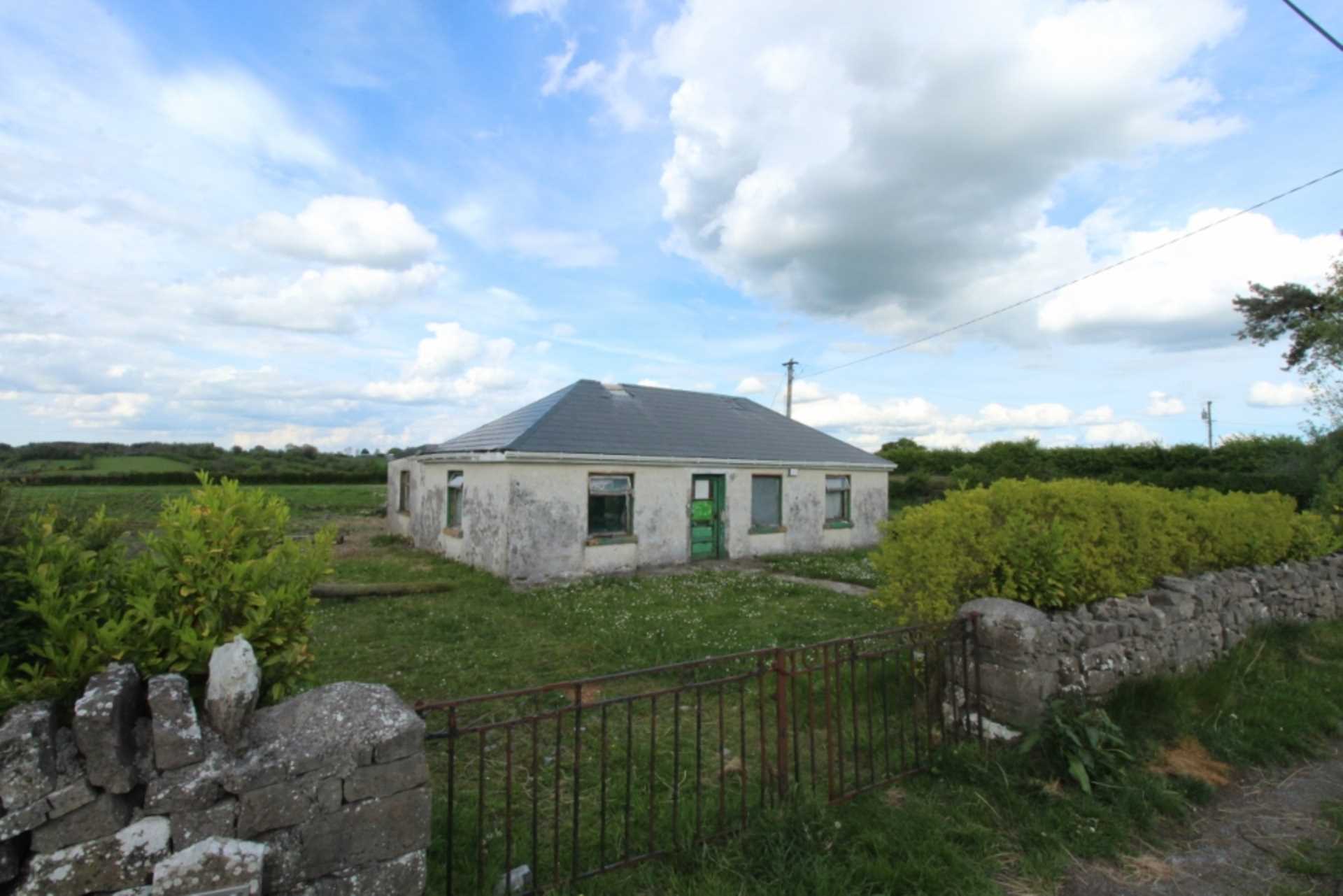 Moat, Creggs, Co. Galway F42 E512