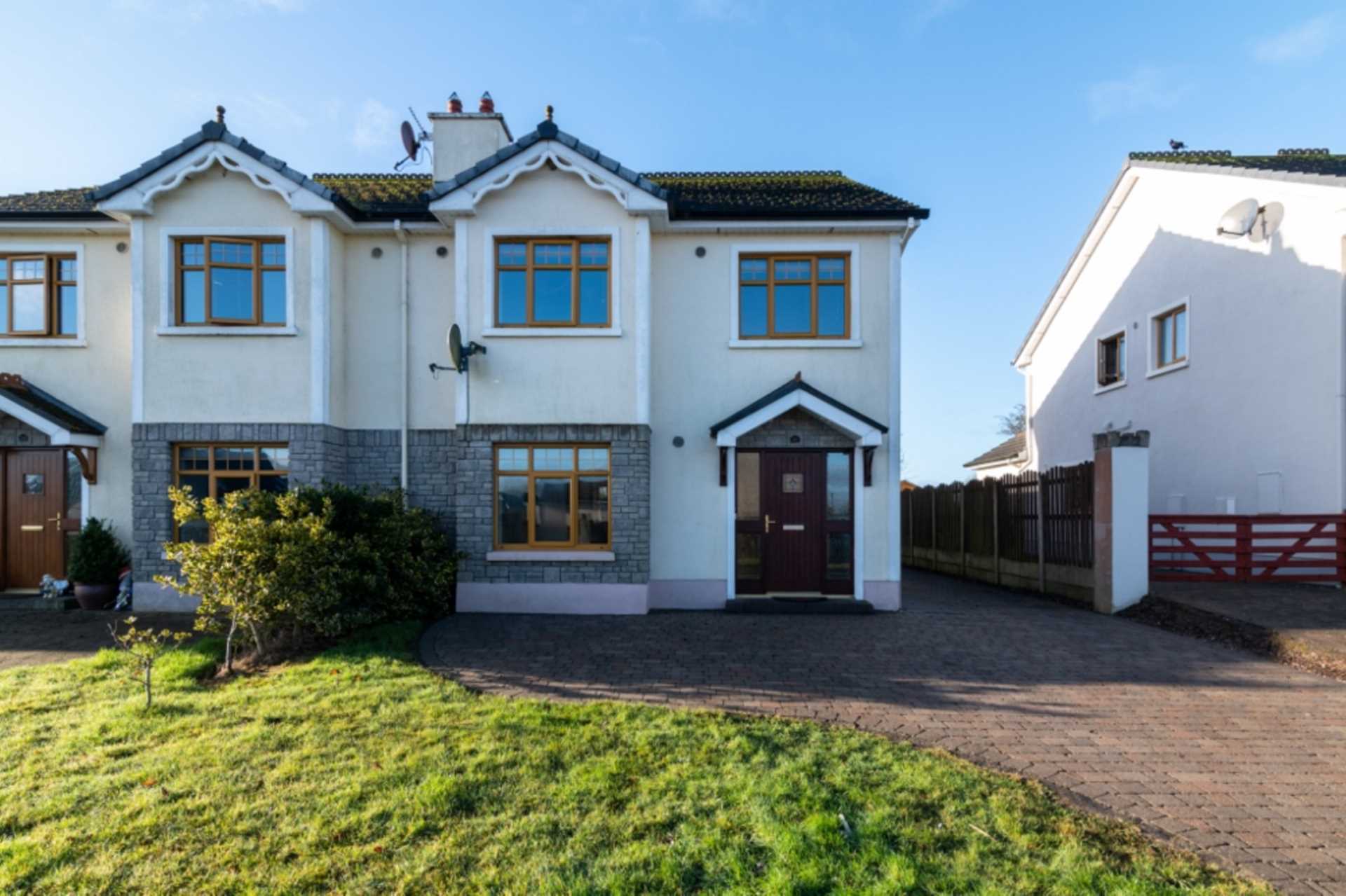 39 Oldwood, Athlone Road, Roscommon Town. F42 NW84