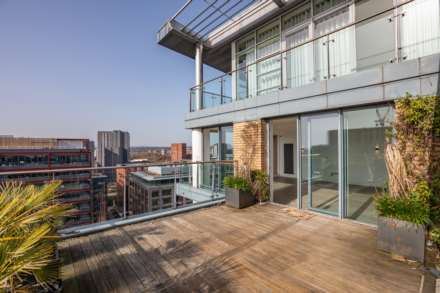 4 Bedroom Apartment, Leftbank, Spinningfields, Manchester