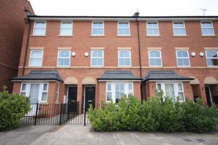 4 Bedroom Town House, Bandy Fields Place, Broughton