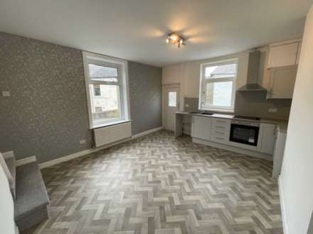 Cop Royd Terrace, Cliviger, Image 3