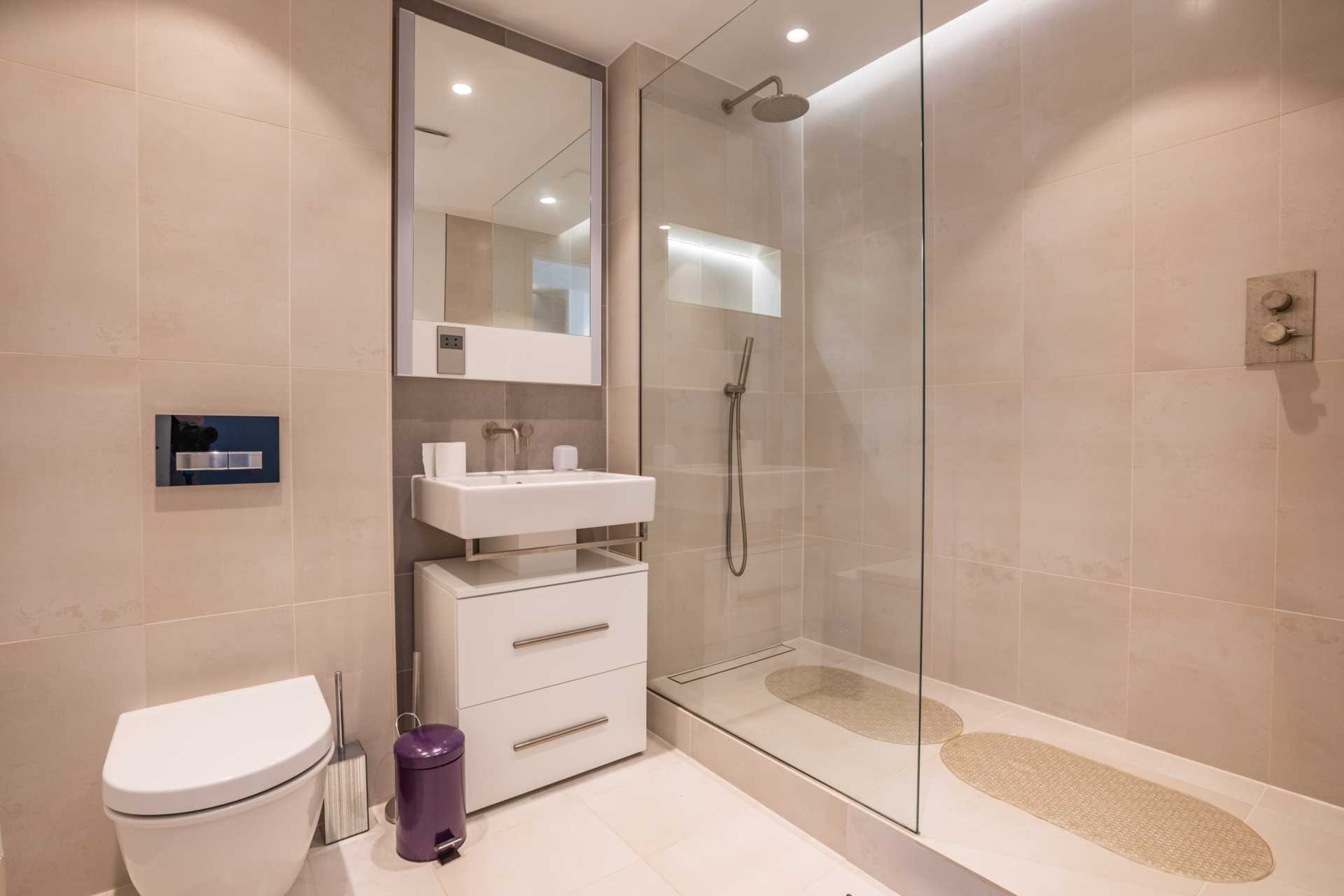City Suites, Chapel Street, Manchester, Image 12
