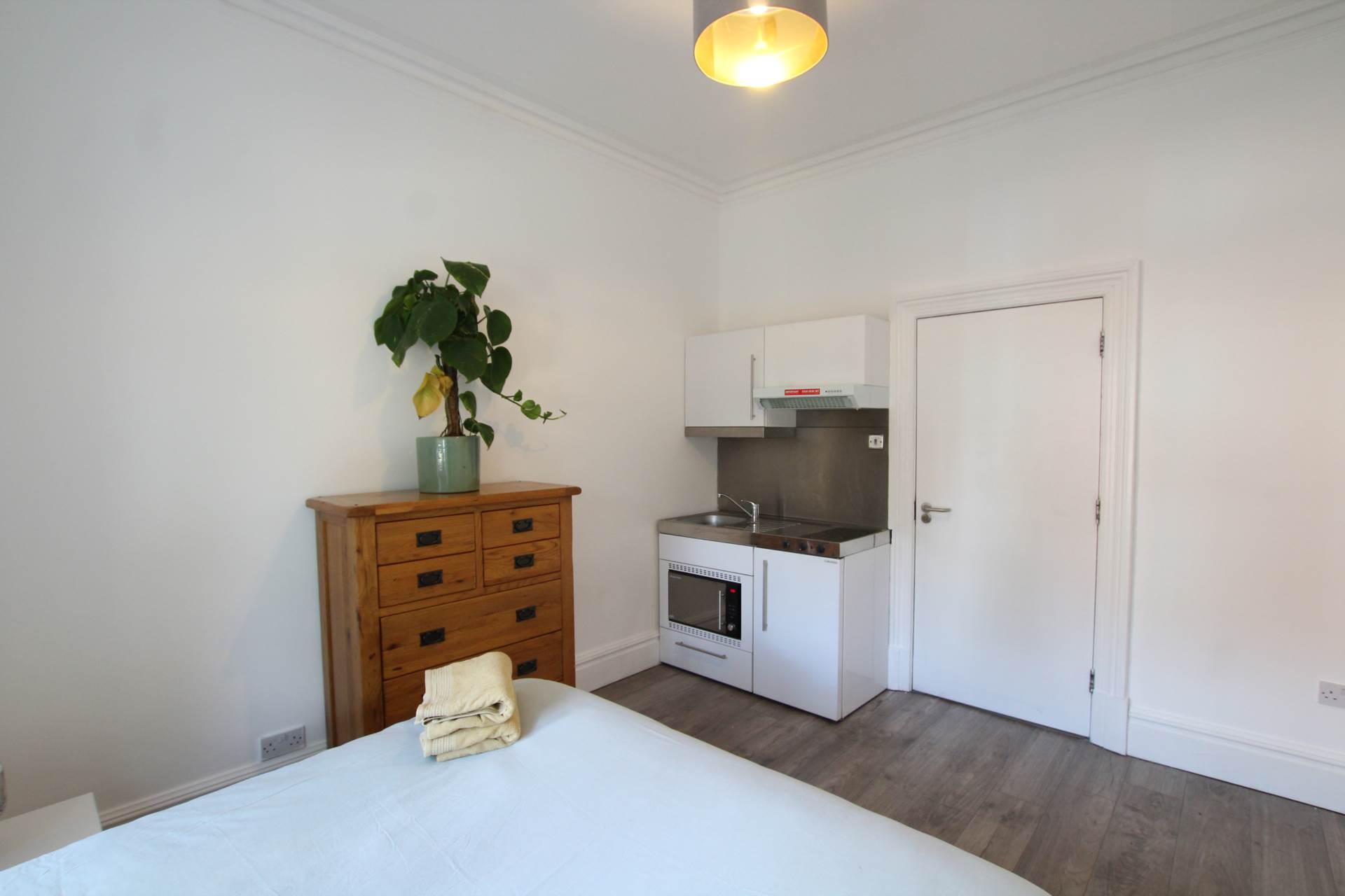 Glebelands Road, Manchester, Image 4